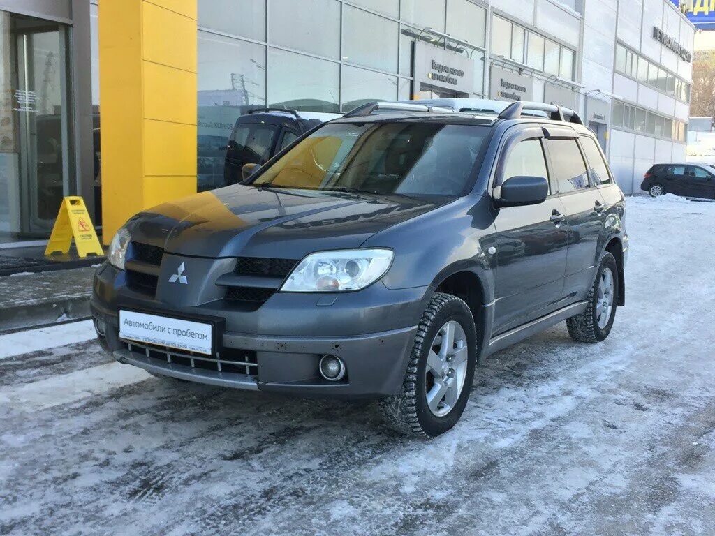 Mitsubishi Outlander 2004. Митсубиси Аутлендер 2004. Митсубиши Аутлендер 2004. Mitsubishi Outlander i 2004. Мицубиси аутлендер 2004