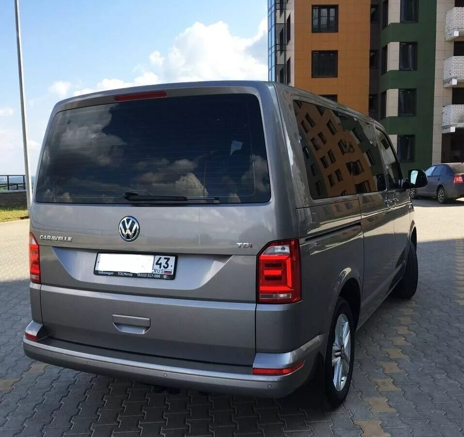 коричневый минивэн. каравелла машина фольксваген. фольксваген каравелла т1. фольксваген каравелла t6. авито каравелл.