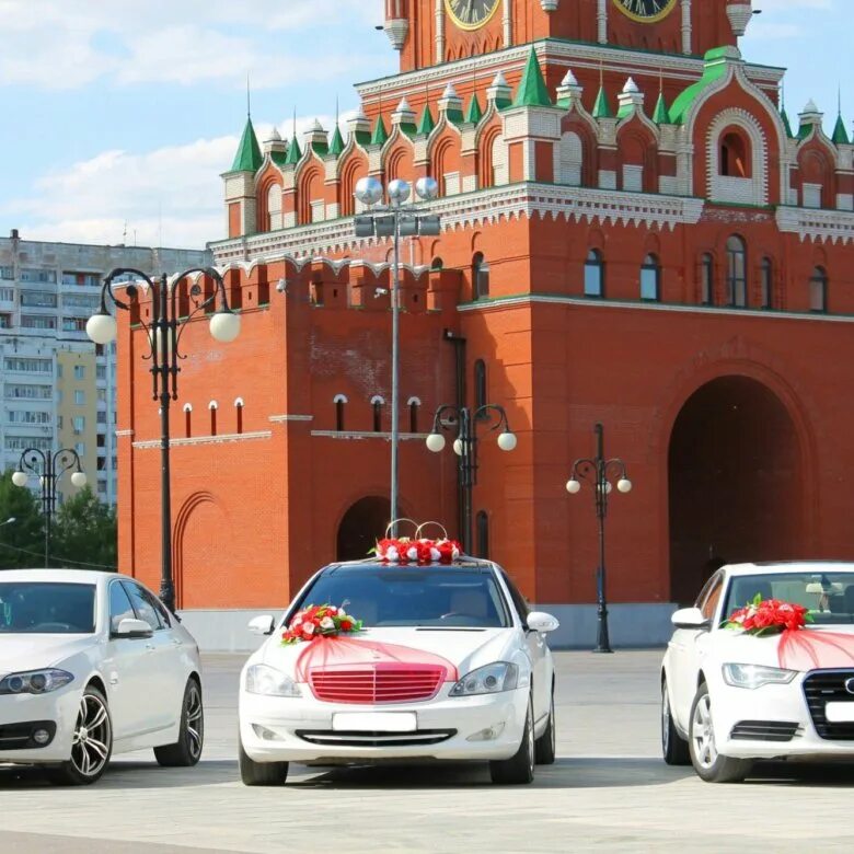 Йошкар ола дорогие машины. Автомобили йошкар ола. Прокат авто йошкар ола. Встреча любителей бмв. Свадебная машина джетта фольксваген.