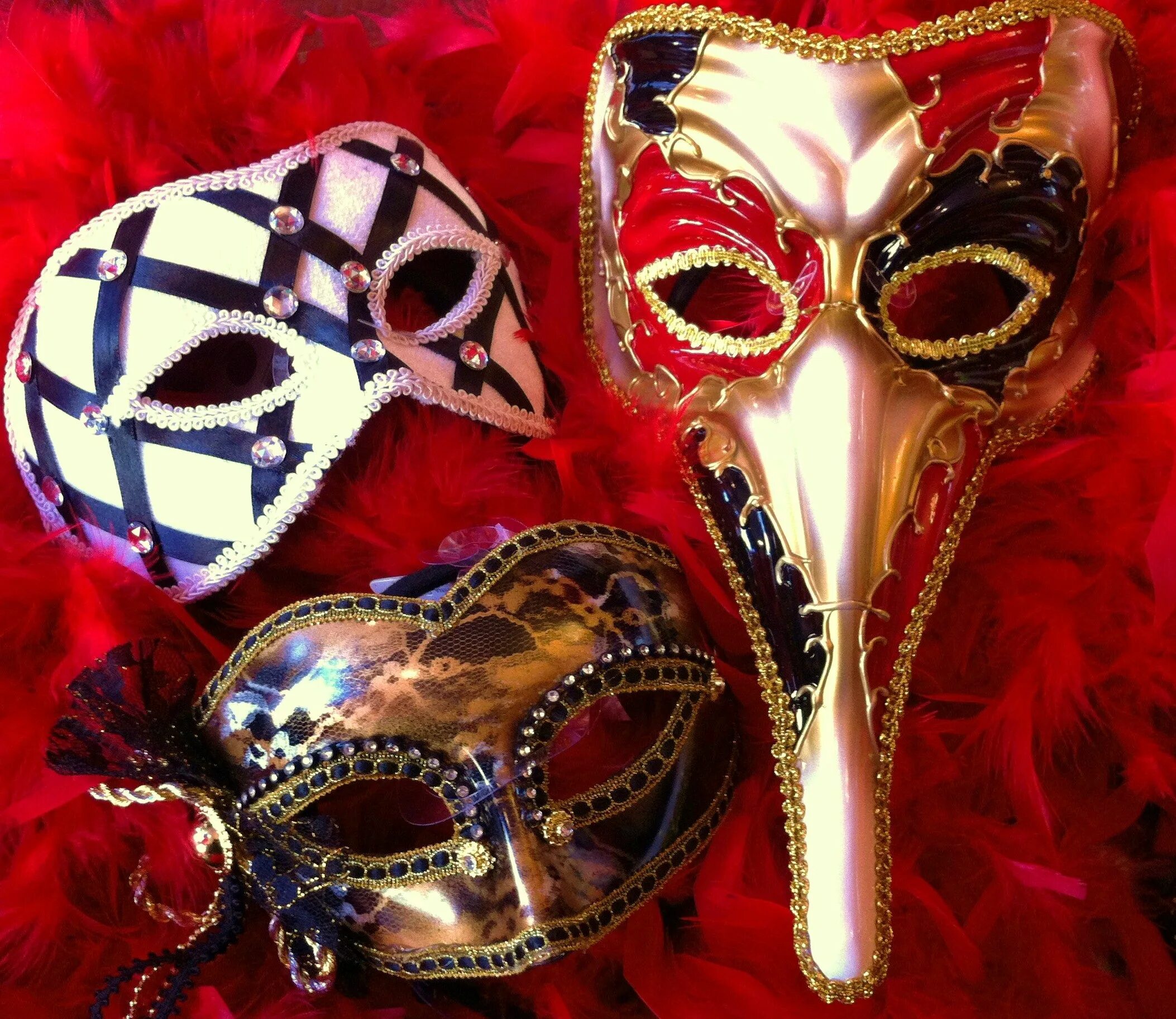 Маска коломбина венецианская. Алекс левин венецианские маски. Маска в стиле барокко. Люда маскарад. Венецианская маска маттачино.