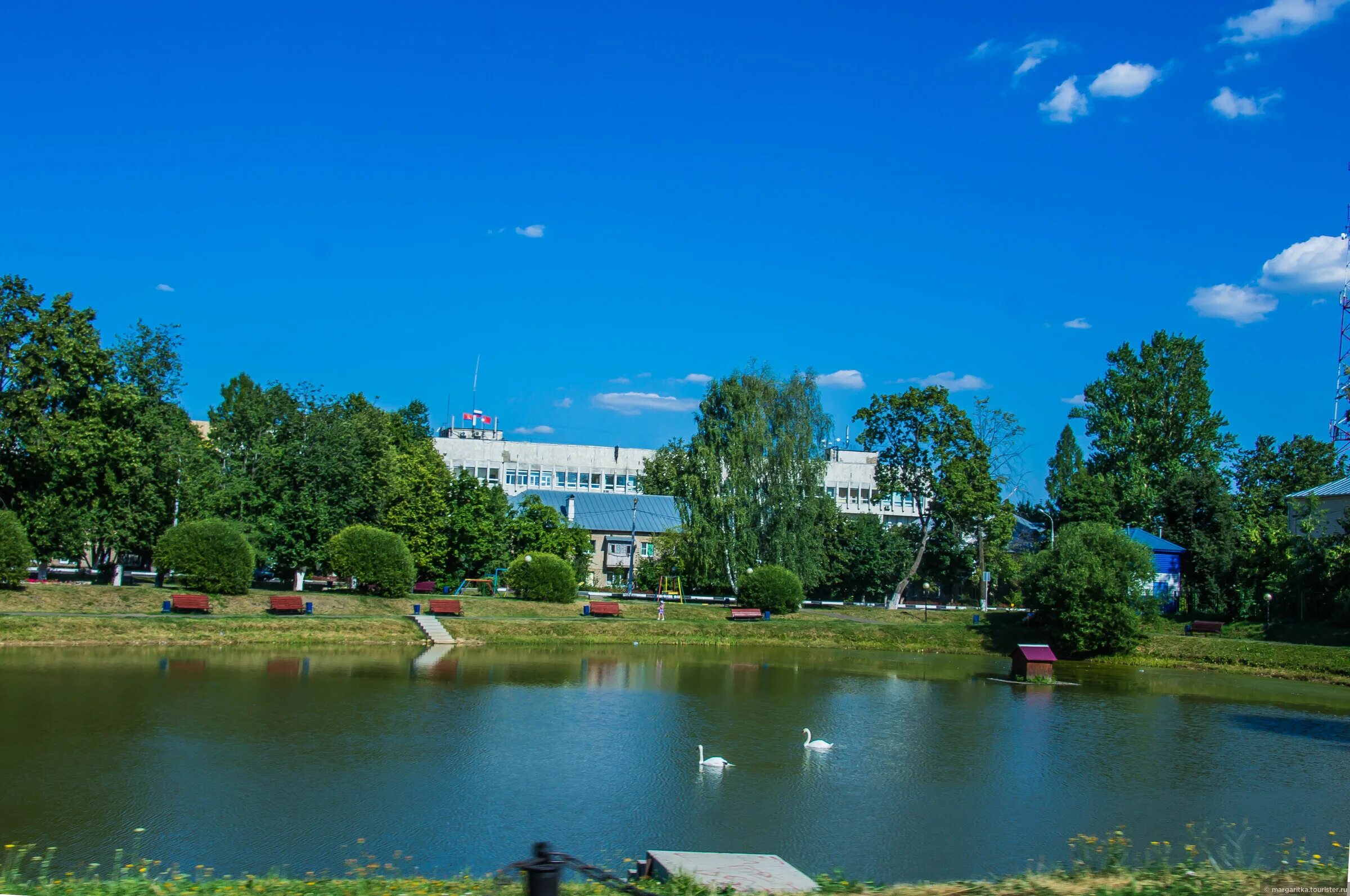 Городок руза. Руза центр города. Город Руза пруд. Руза Московская область. Город Руза Рузский район.