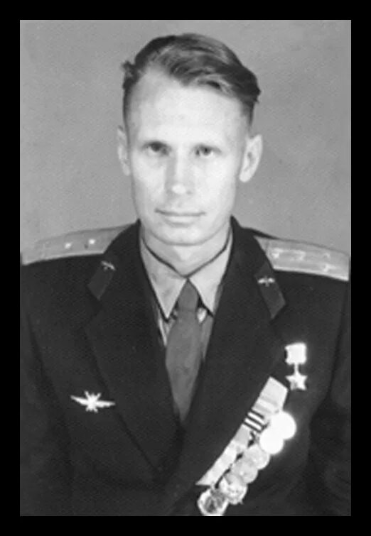 Летчик испытатель герой советского союза 6 букв