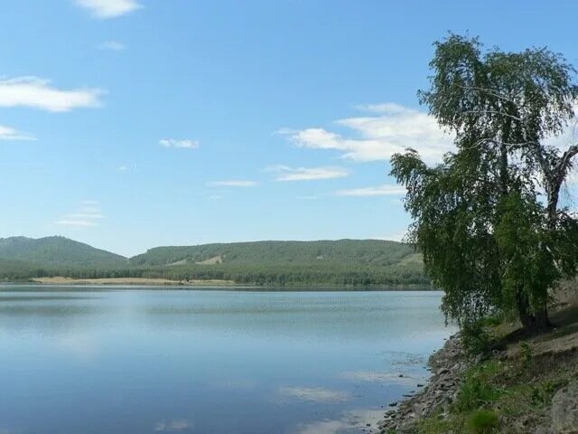Озеро узункуль башкирия. Оз узункуль челябинская область. Озеро ускуль абзелиловский. Озеро ускуль. Озеро ускуль.