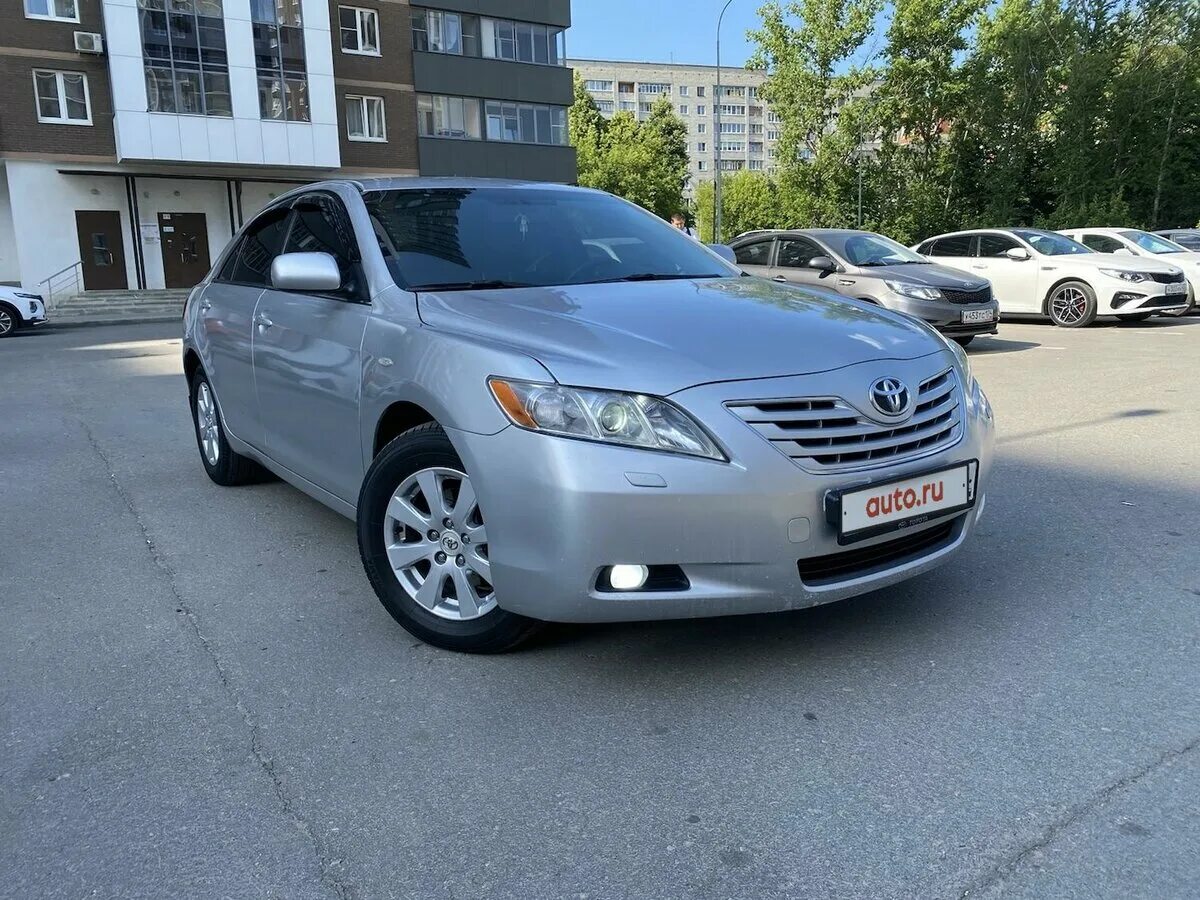 Купить тойоту от собственника. Toyota Camry 200. Свет Тойота Камри 40. Камри 40 японец. Toyota Camry 40 ID Box.