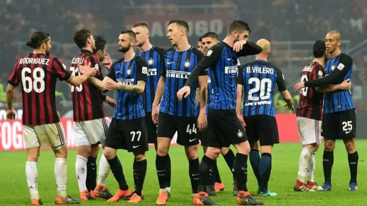 Inter ac milan. Миланское дерби. Миланское дерби 2005. Inter ac milan. Ac milan 2022.