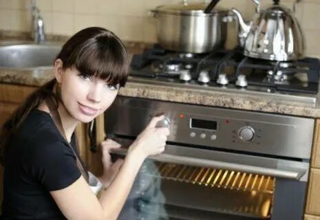 Включи девушка на час