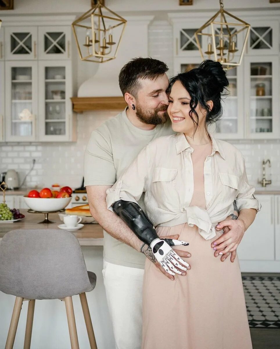 Отрубил жене кисти. Отрубил жене кисти рук. Отрубил жене кисти. Отрубил жене кисти. Отрубил жене кисти.