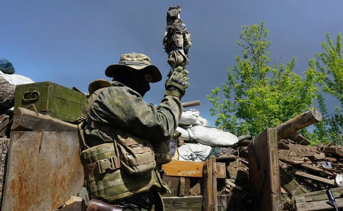Военные спецоперации на Украине. Российский солдат. Российские военные. Российские военные на Украине.