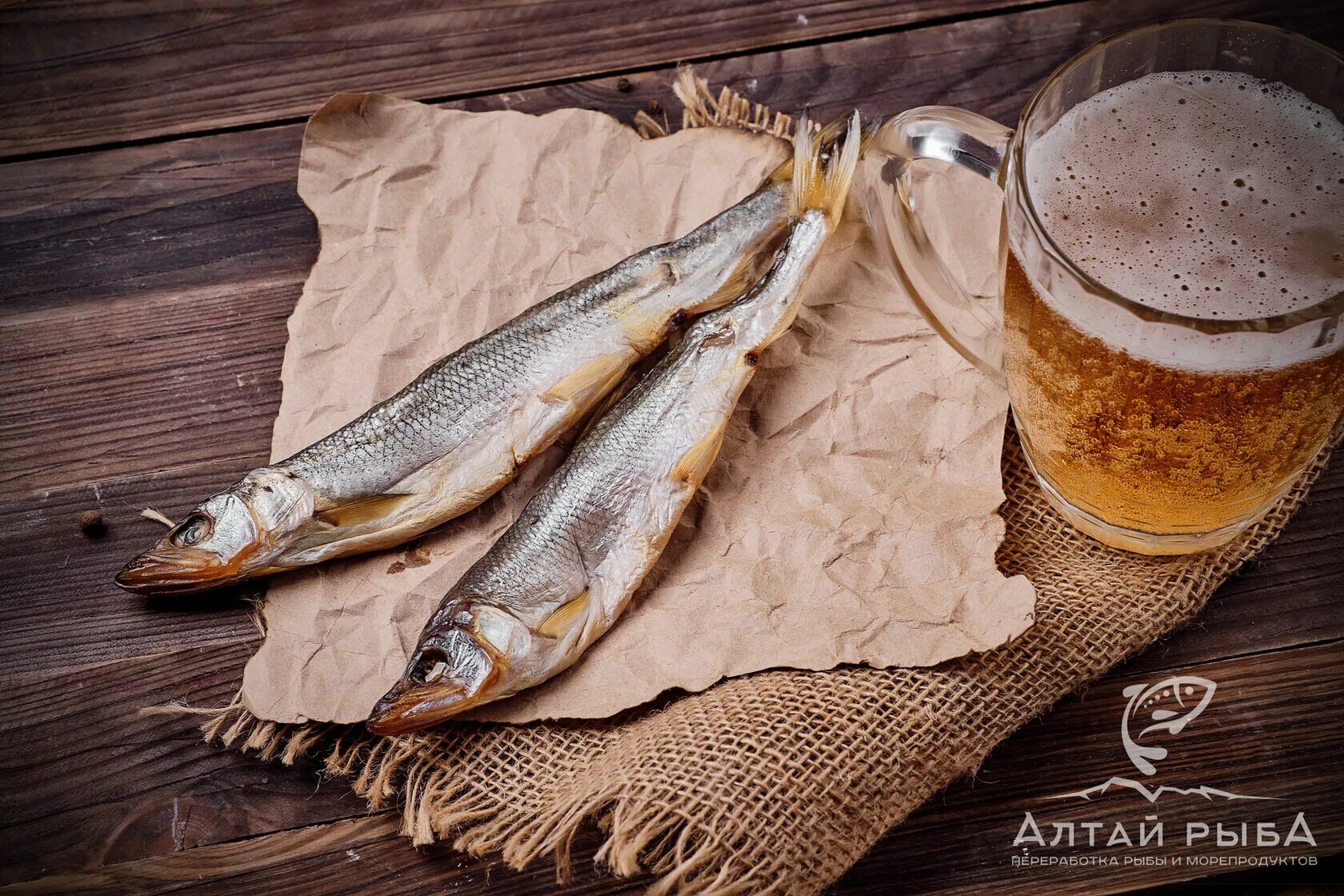 корюшка дальневосточная вяленая. корюшка вяленая 500 гр. вяленая рыба на столе. корюшка вяленая икряная. корюшка камчатская вяленая.