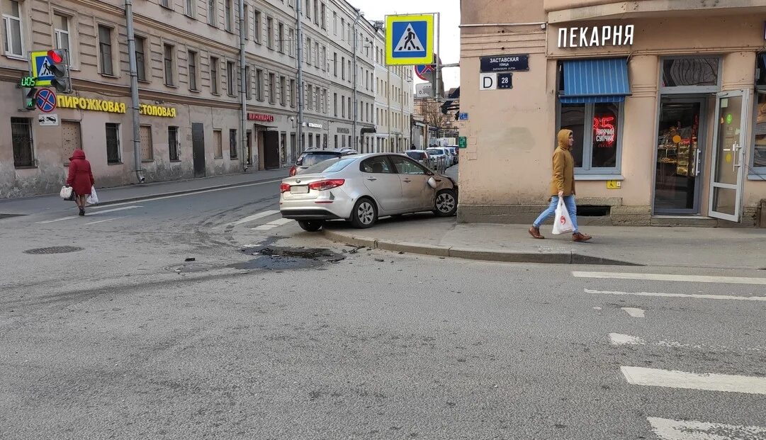 Автомобиль влетел в пекарню. Автомобиль влетел в пекарню. Фур фур. Автомобиль влетел в пекарню. Автомобиль влетел в пекарню.