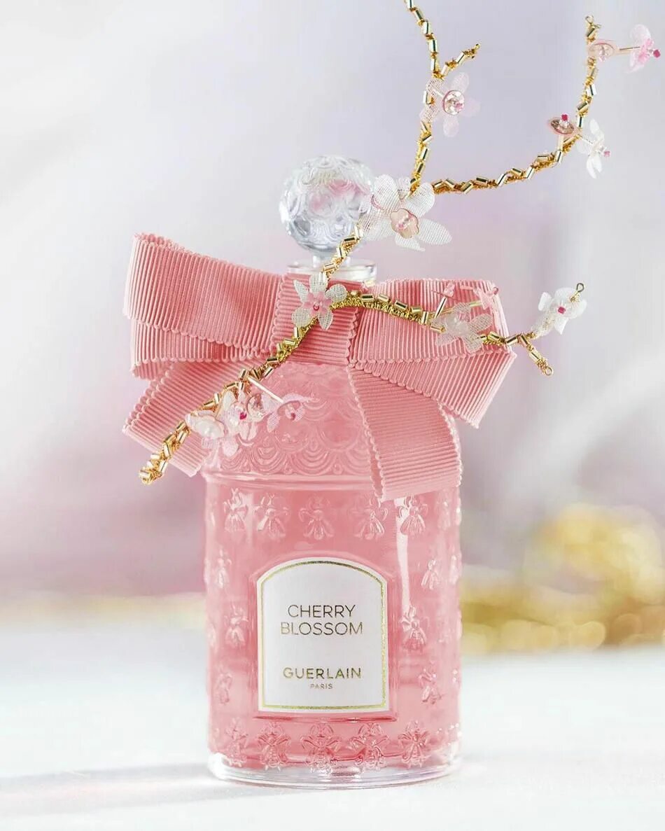 Blossom 2023. Guerlain Cherry Blossom. Guerlain Cherry Blossom 2021. Сакура фото.