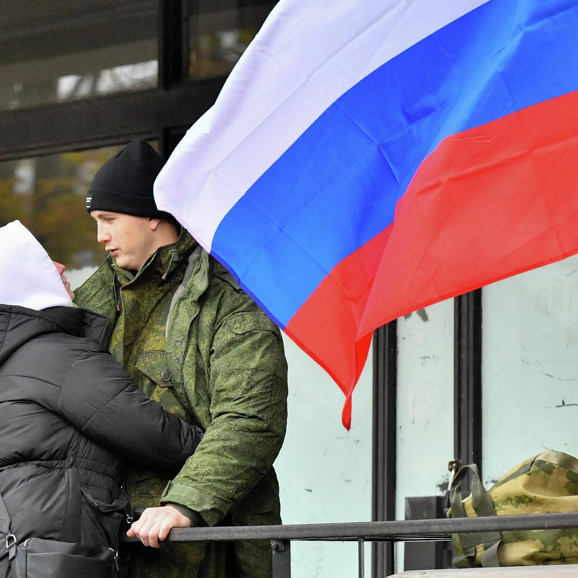 Российские военные. Военнослужащие и их семьи. Семья военнослужащего Россия. Мобилизация россияне семьи. Военная мобилизация в россии 2024