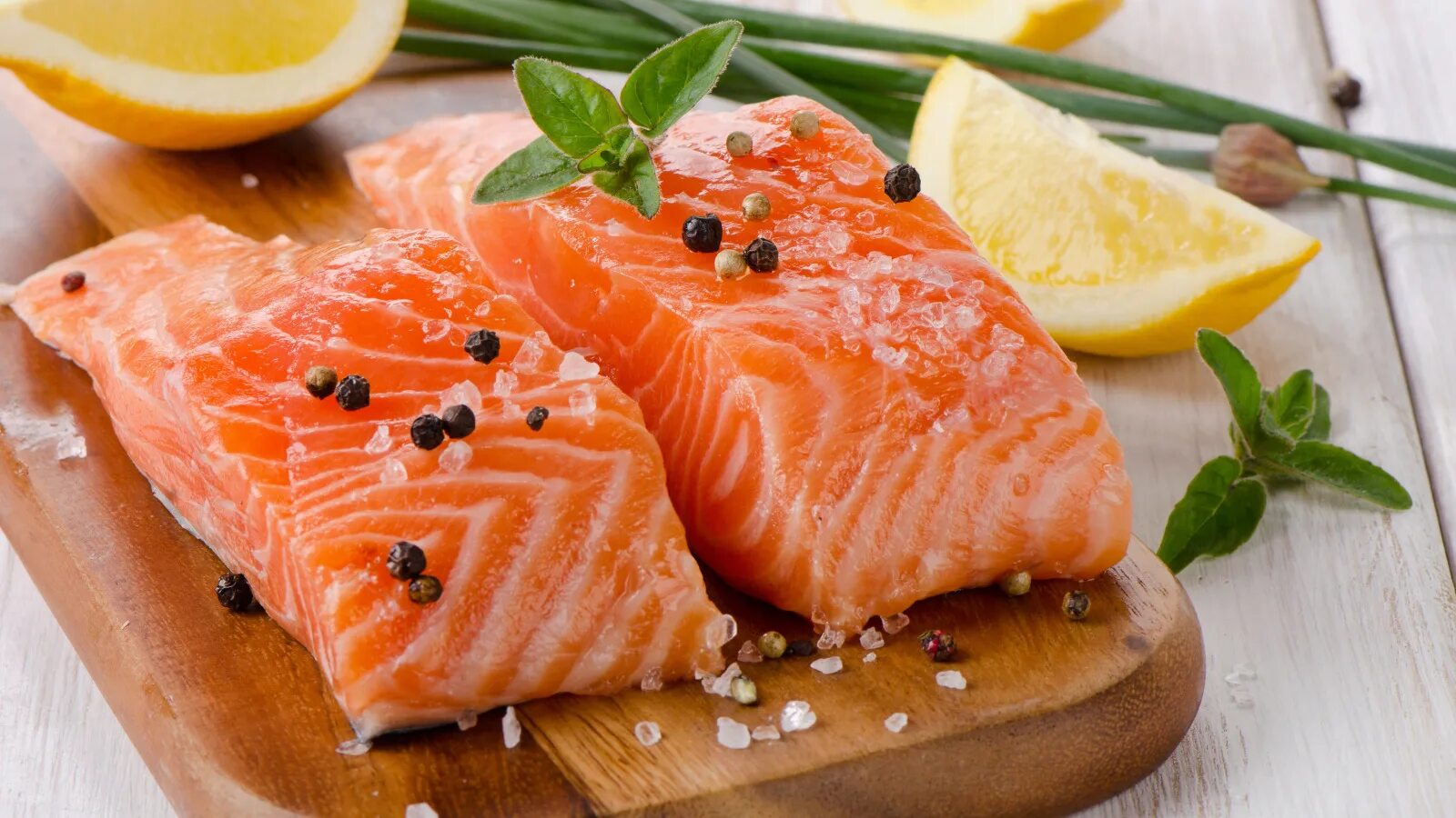 При диабете можно соленую рыбу. Салмон рыба. Лосось. Соленая рыба. Семга.