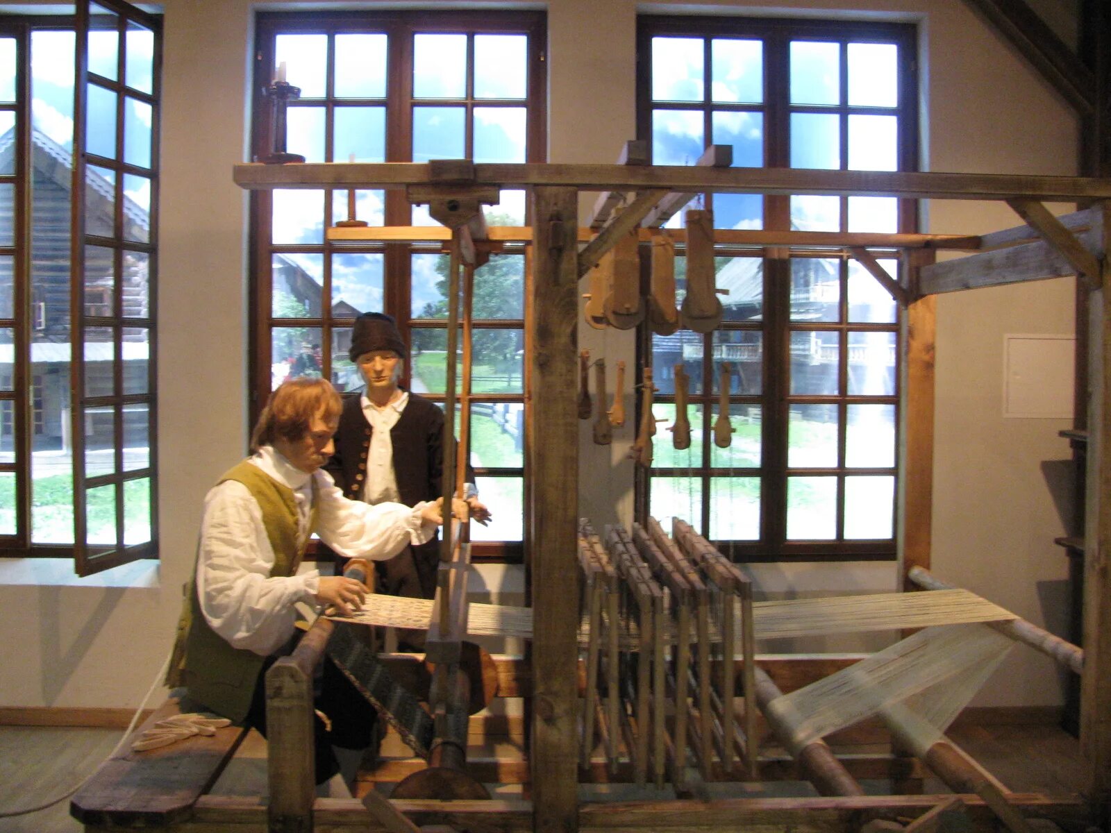 Музей слуцкого пояса. Музей слуцкого пояса. Музей истории слуцких поясов. Музей слуцкого пояса. Музей слуцких поясов в слуцке.