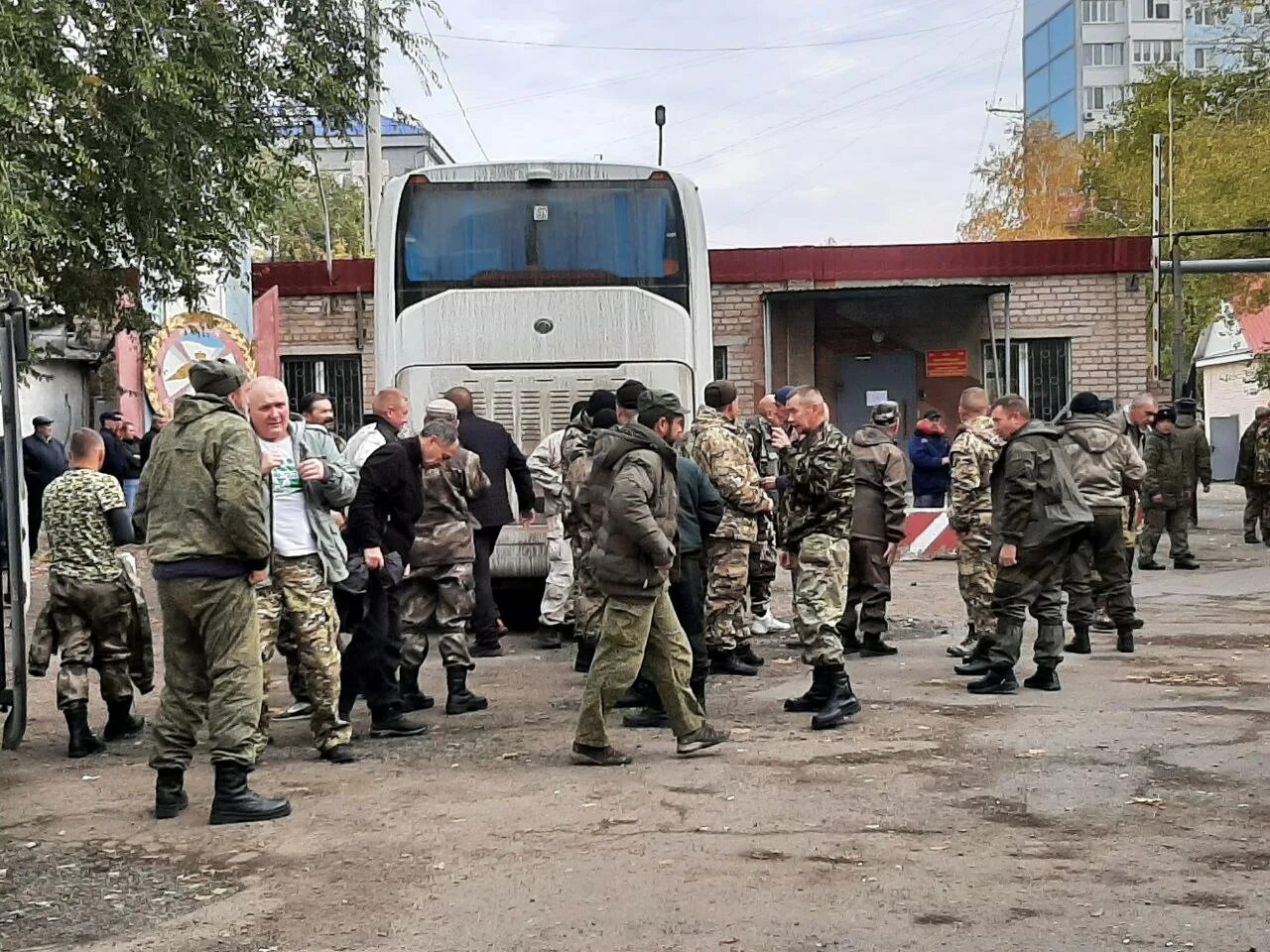 Российские военные. Владимир савченко саратов. Доброволец офицер запаса. Солдат армии россии. Владимир савченко аткарск.