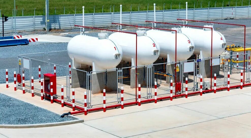 Хранение газа под давлением. Хранение газа под давлением. Метафракс губаха стройка. Емкость для сжиженного газа сплав. Хранение газа под давлением.