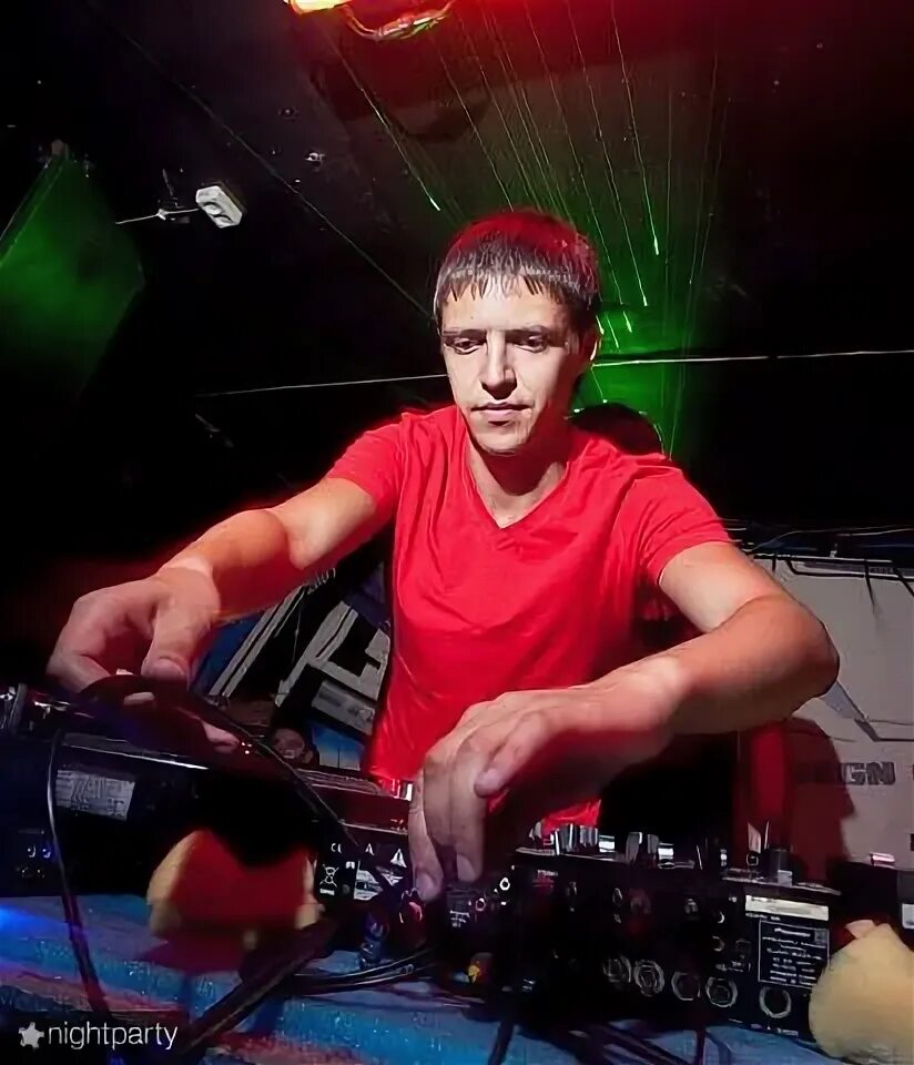Диджей павел. Ивент диджей. Лучшие диджеи екатеринбурга. Павел майский диджей. Диджей екатеринбург.