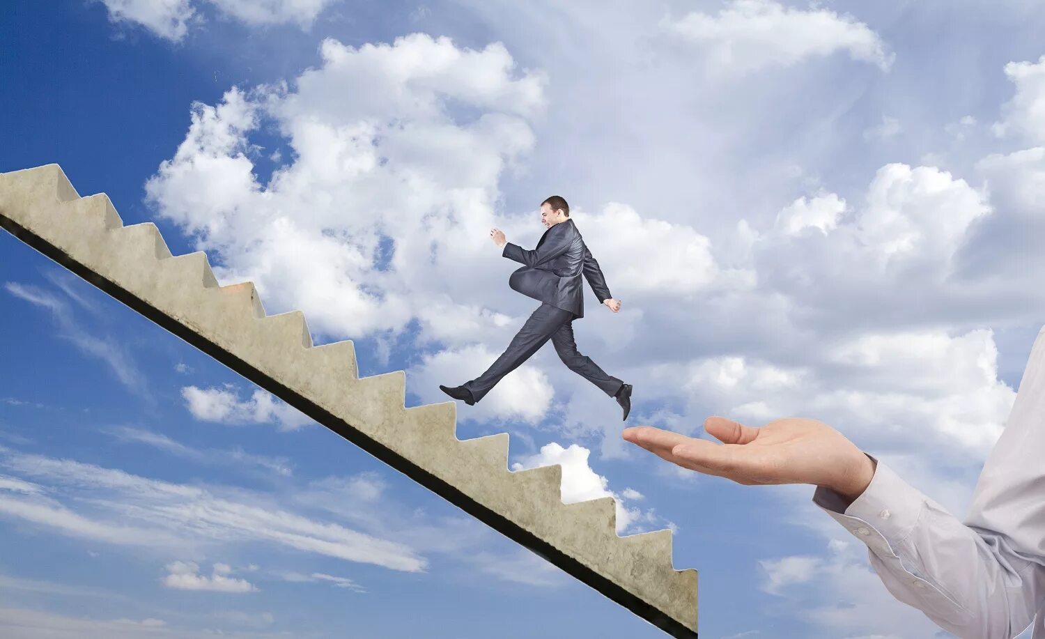 Перемены в бизнесе. Достижение цели. Стремление к жизни. Стремления в работе. Вести за собой людей.