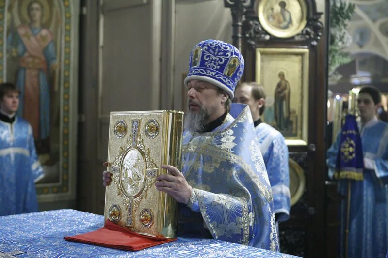 храм нечаянной радости в марьиной. церковь нечаянная радость в марьиной роще расписание. иерей филипп пономарев настоятель храма тихвинской иконы божией. храм иконы нечаянная радость. нечаянная радость храм в москве марьина роща расписание богослужений.