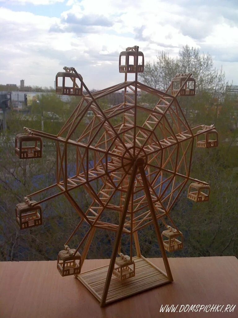 DIY Straw Ferris Wheel Craft Straw crafts, Plastic straw crafts, Diy straw craft