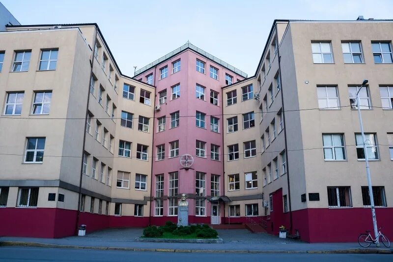 Областная клиническая больница калининград официальный сайт. Детская областная клиническая больница калининград. Поликлиника областной клинической больницы калининград. Областная поликлиника калининград. Калининград окб сайт.