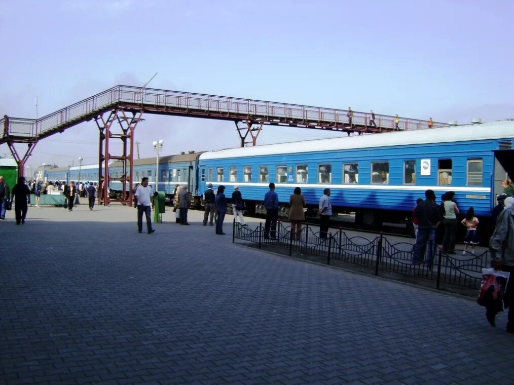 поезд 624. поезд казань алматы. алма-ата урумчи. поезд москва астана. вагон поезда.