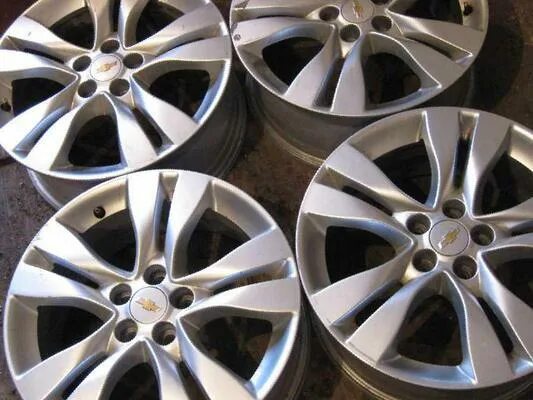 диски литые r17 шевроле. литые диски шевроле круз hr52s. диски шевроле круз р16 оригинал. диски р17 шевроле круз. литые диски chevrolet cruze r16.