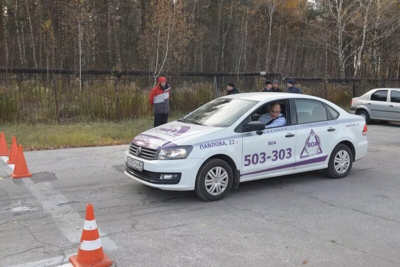 Доверие авто. Павлова 22 Рязань автошкола. ВОА автошкола Рязань на Павлова. Автошкола ВОА. Рязанская городская автошкола инструкторы.