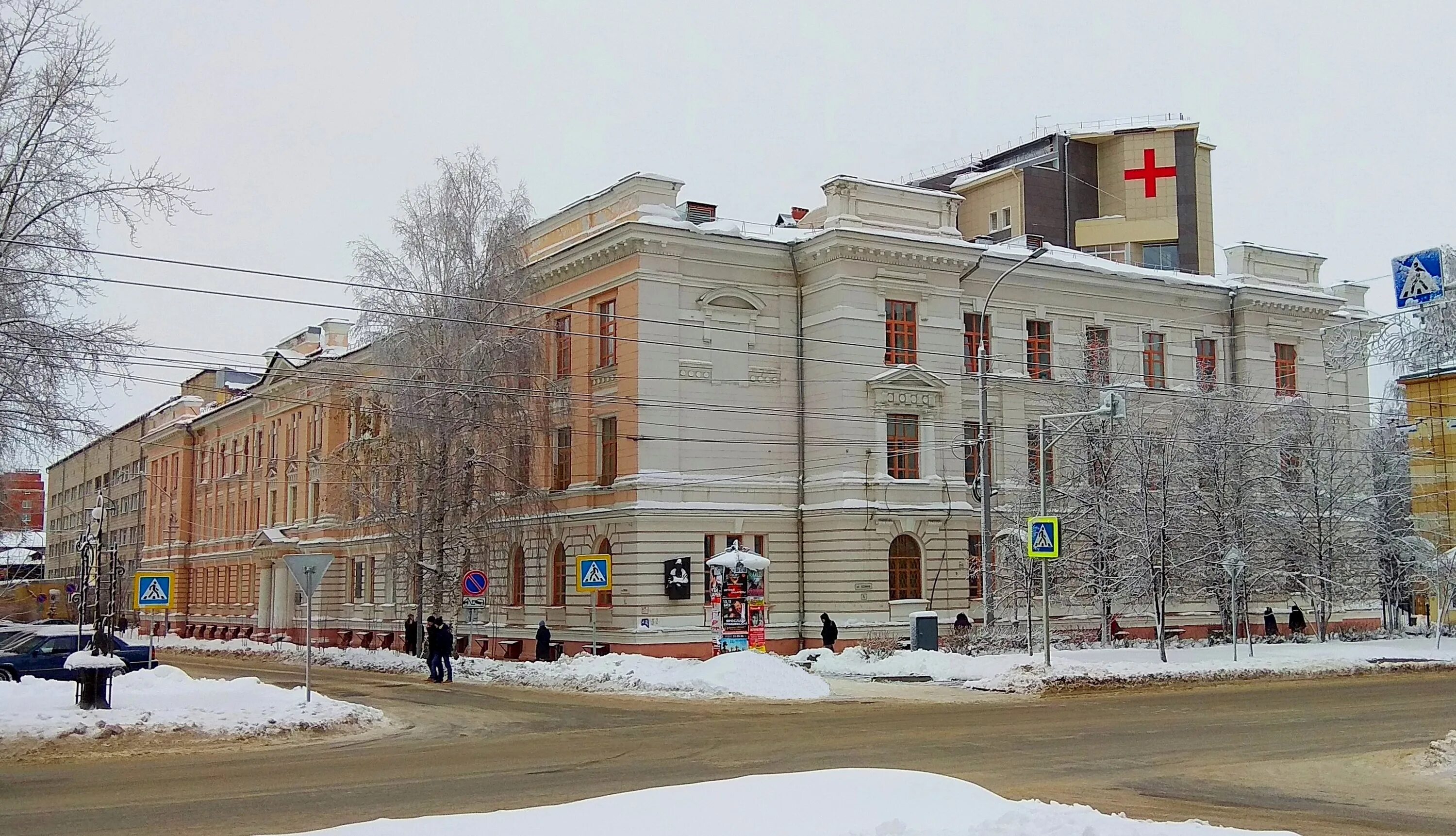 Поликлиника савина. Проспект Ленина 4 Томск. Ленина 4 Томск госпитальные клиники СИБГМУ. Больница Савиных Томск. Ленина 4 Томск клиники Савиных.