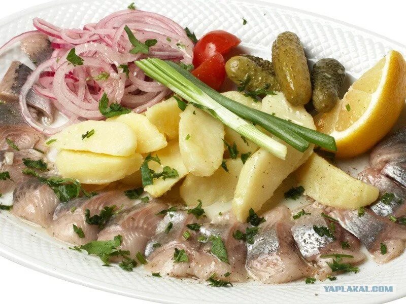 картошка с селедкой калории.