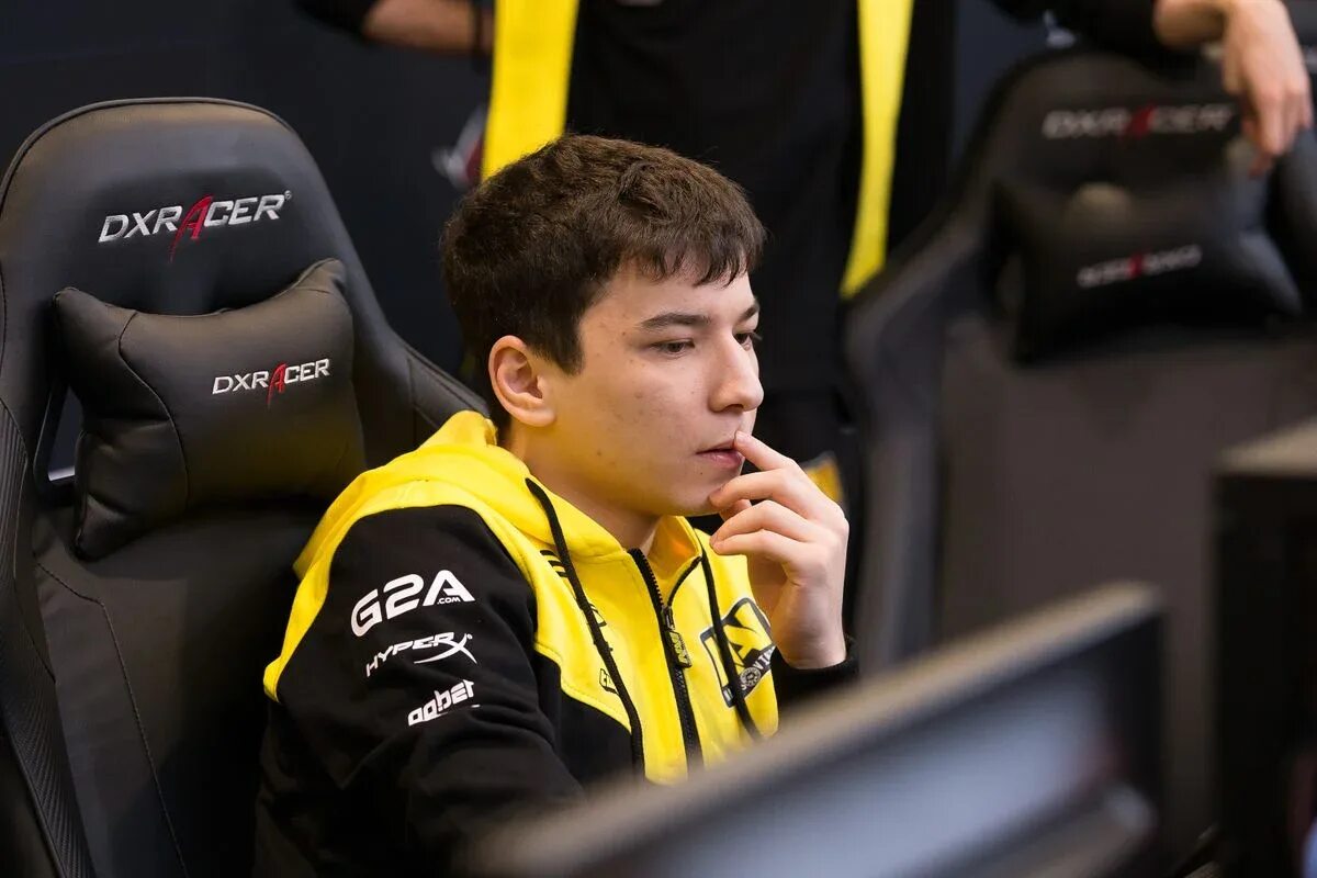 Natus vincere pain gaming. SONNEIKO. SONNEIKO BETBOOM. Сонейко дота 2. Акбар Бутаев дота 2.