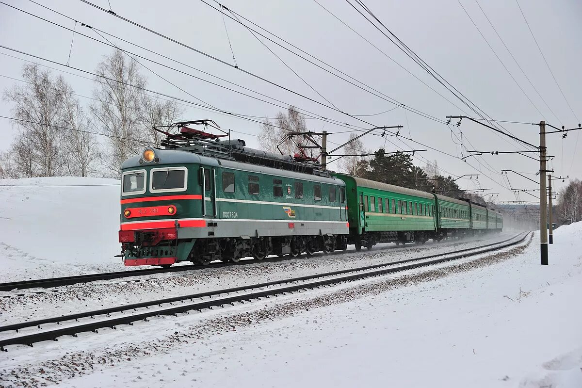 Электропоезд Мурманск Апатиты. Электричка Мурманск Апатиты. Пригородный поезд на станции Мурманск. Мурманск Пригородная железная дорога.