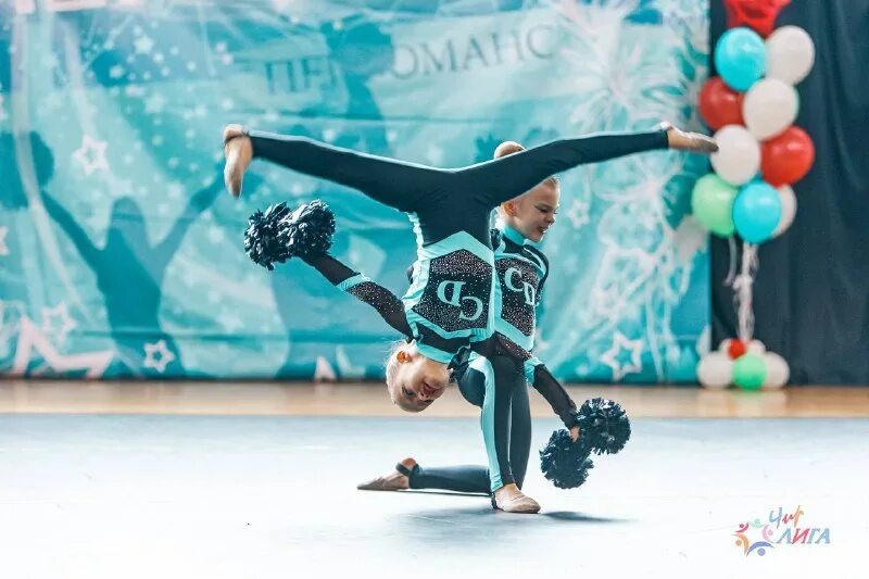 чир фристайл двойка музыка. чир данс двойка. чир фристайл двойка музыка. чир фристайл двойка музыка. черлидинг фристайл двойки.