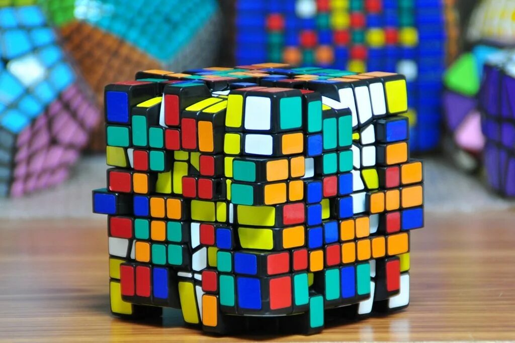 Кубик рубика воде. Кубик Рубика Rubiks. Кьюб кубик Рубика. Пентамикс кубик Рубика. Кубик Рубика мирэртауэр.