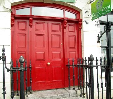 Red gates