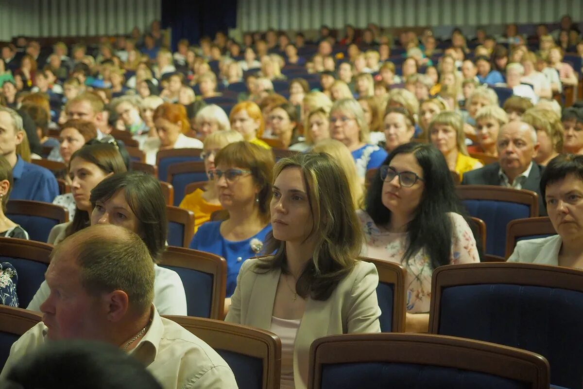 КДЦ Губернский Смоленск. Торжественное мероприятие. Концертный зал Губернский Смоленск. КДЦ Губернский Смоленск мероприятия 2022. Сайт кдц губернский смоленск