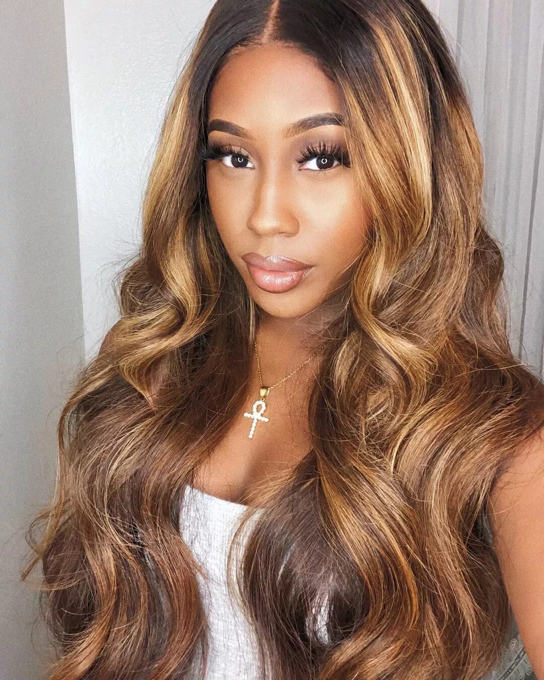 Honey brown. Honey brown curls. Honey brown. Brown honey. Медовый цвет волос.