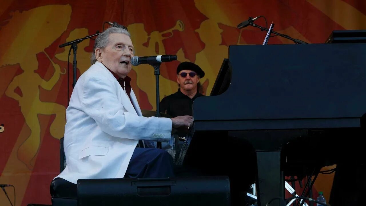 Jerry lee lewis фото. Jerry lee lewis. Jerry lee lewis молодой. Джерри ли льюис лучшие. Джерри ли льюис 1957.