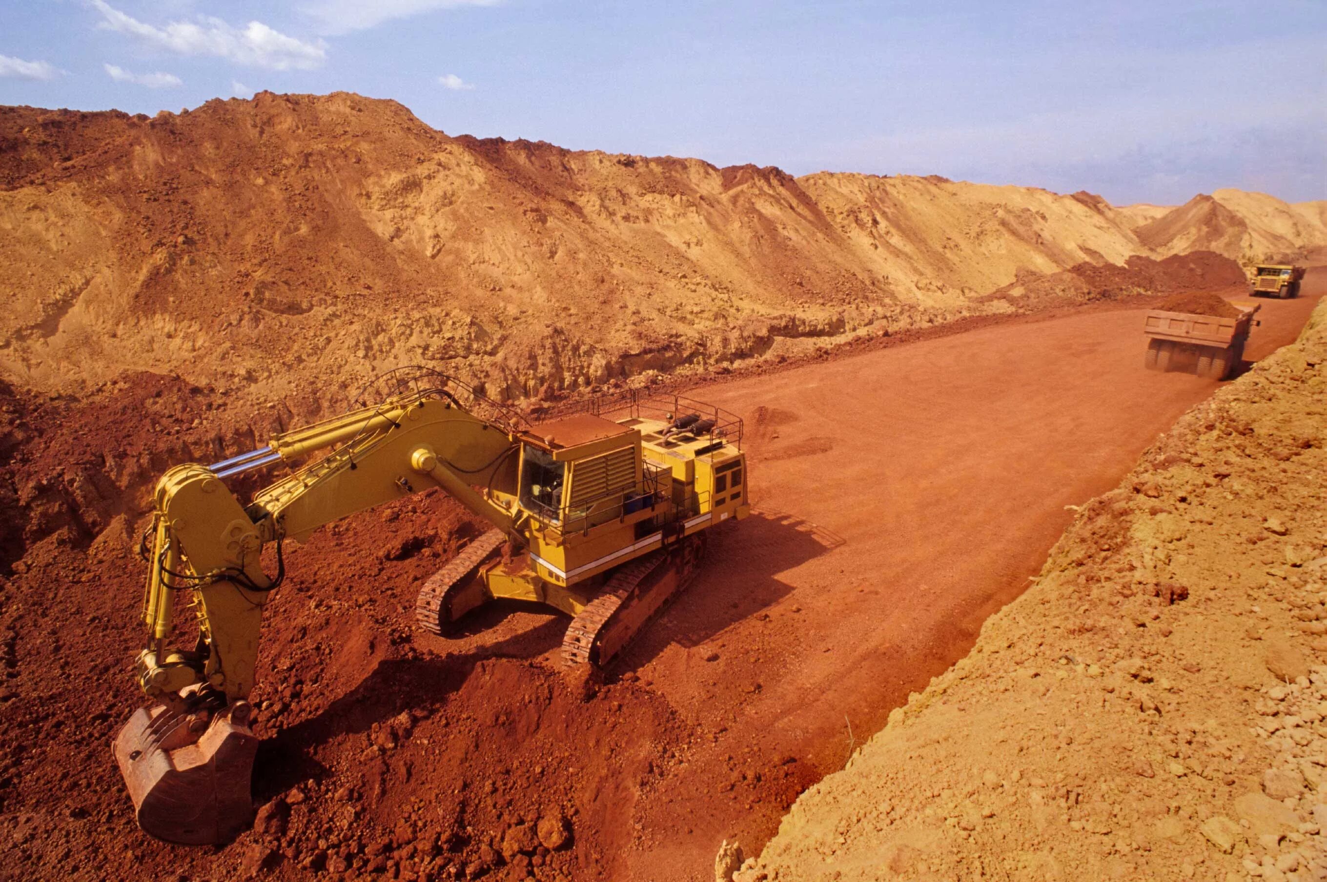 Гвинея рудник бокситов. Mining боксит. Добыча бокситов Суринам. Месторождение бокситов в Австралии.