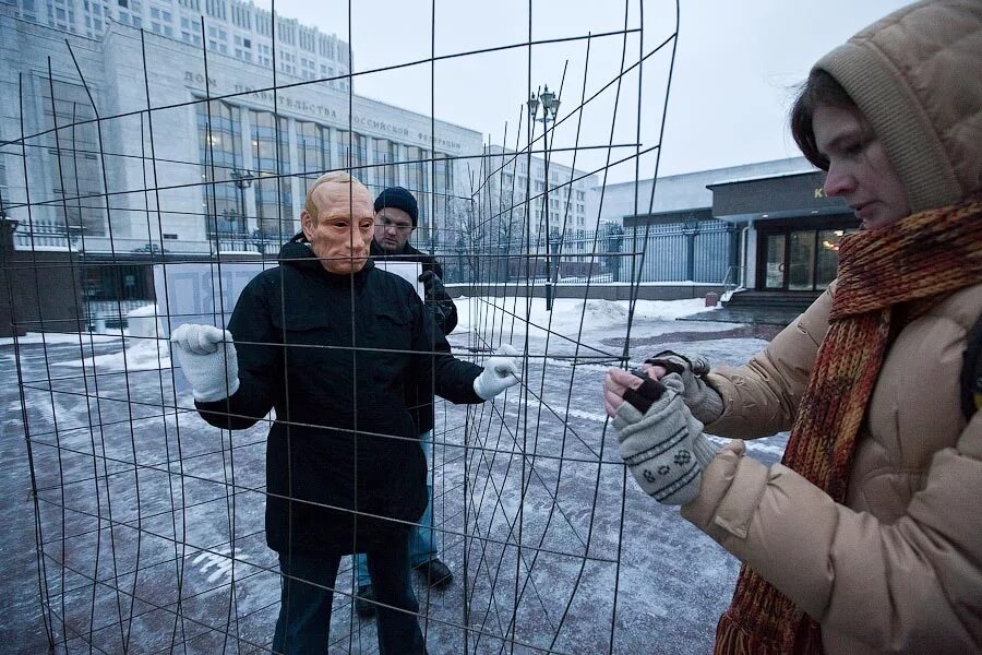 Песня посадили в тюрьму а зачем. Песня посадили в тюрьму а зачем