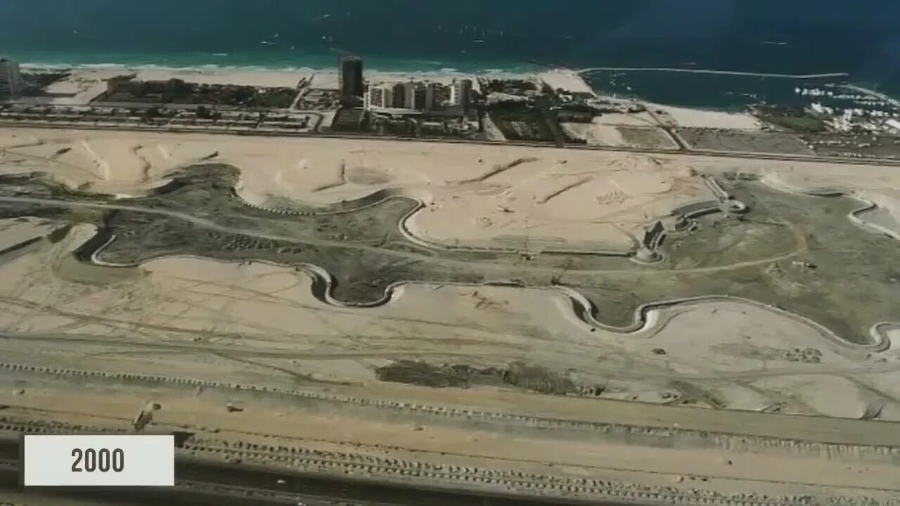 Тетрис игрушка в виде компьютера. Люди родившиеся в 2000 мем. That in 2000. That in 2000. Российский интернет в 2000-ык годы.