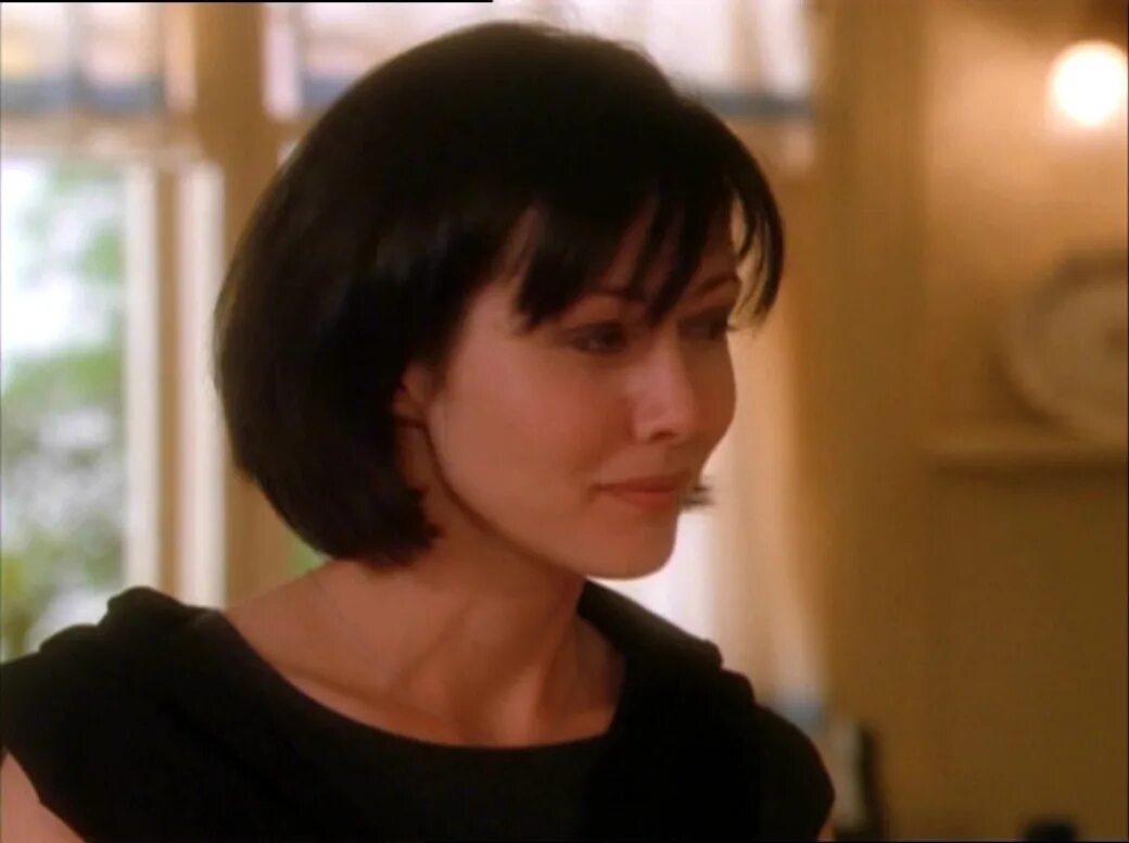 ведьма прю холливелл. зачарованные прю холливелл. прю б. шеннен доэрти зачарованные. прю холливелл кадры.