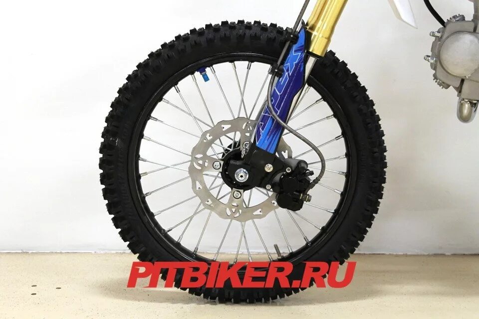 Обод колеса r1200gs. Переднее колесо мотоленд эндуро 250. Переднее колесо мотолэнд 250. Переднее колесо мотолэнд. Переднее колесо мотолэнд.