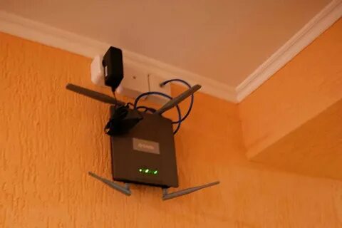 Роутер в комнате