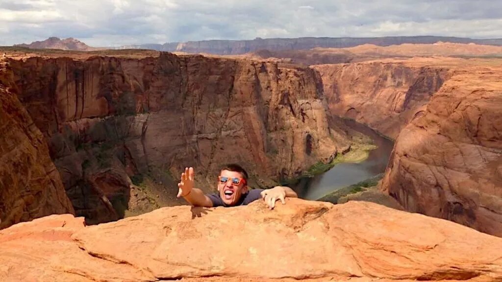 край огромный. карстовая воронка в мексике. деревня пустошь архангельская область. остров пустошь архангельск. водопады плато путорана красноярский край.