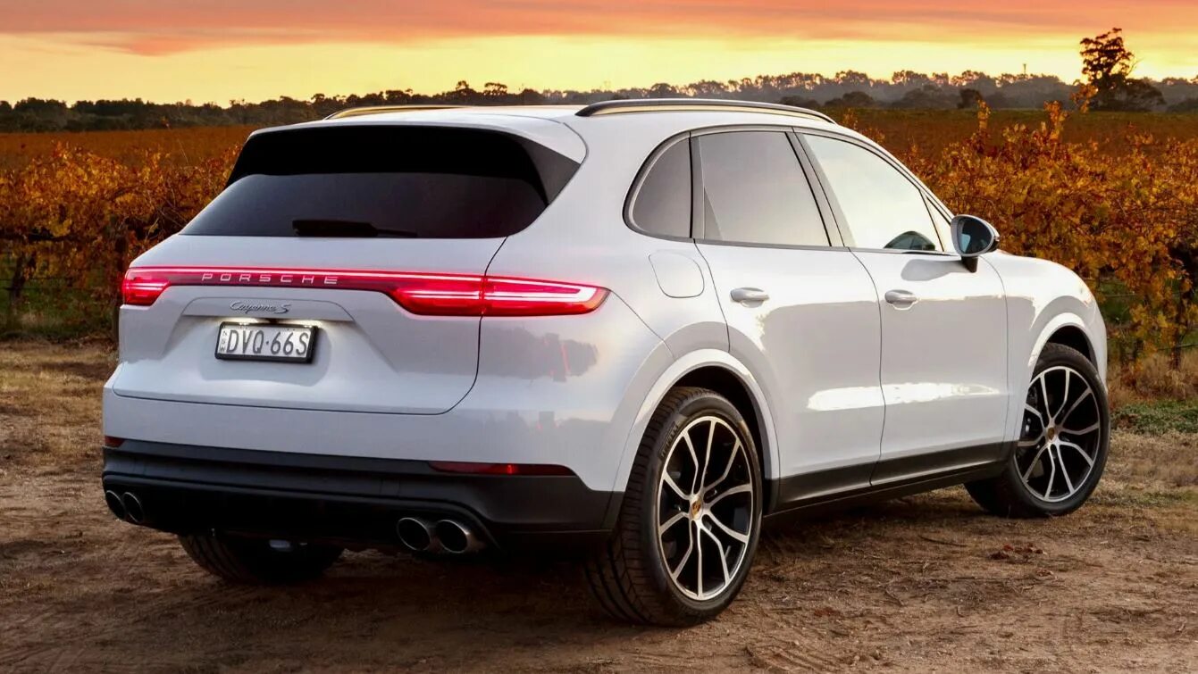 Cayenne 2018. Porsche cayenne 2018. porsche cayenne s 2018. порше кайен новый. порше кайен 2018 белый.