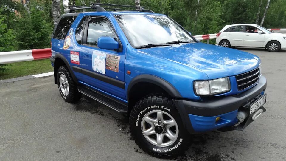 Опель фронтера багажник. Opel frontera 3. Opel frontera a дверь. Opel frontera 1991. Опель фронтера 3 дверный.