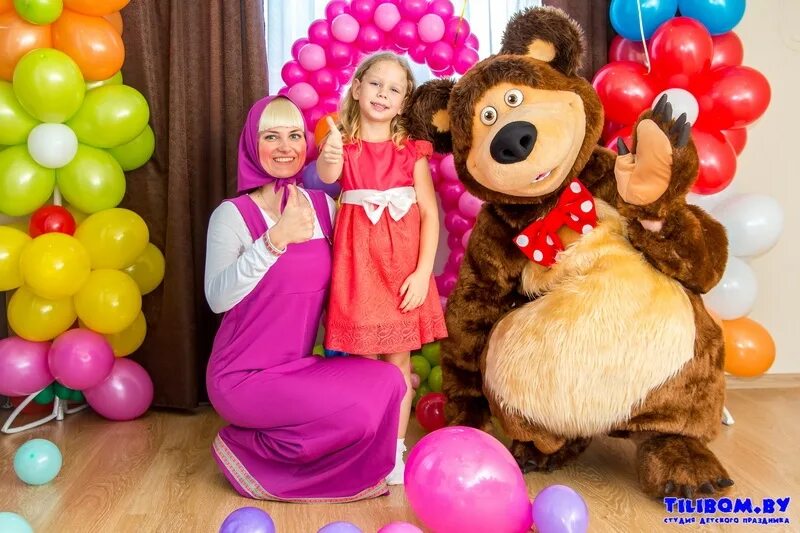 Поздравление аниматор. Маша и медведь аниматоры. маша и медведь аниматоры на день рождения. аниматоры маша и медведь на детский. аниматор маша и медведь на праздник.