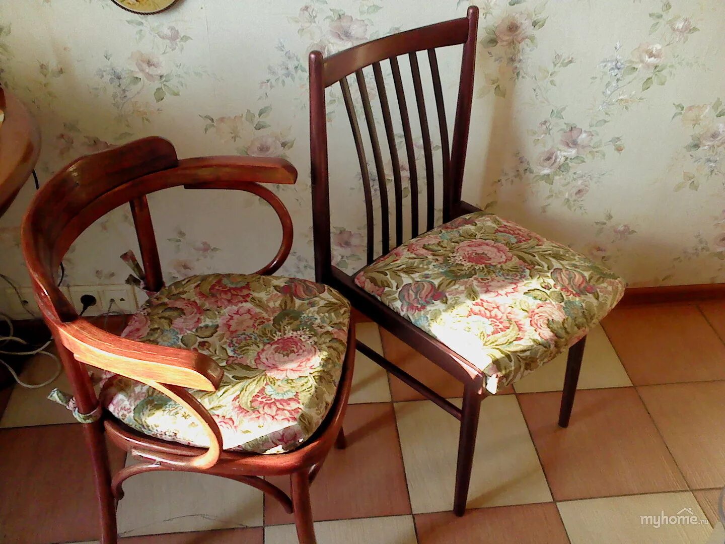 Старые советские стулья. Старый стул. переделка старых стульев. переделка советского стула. реставрированные стулья.