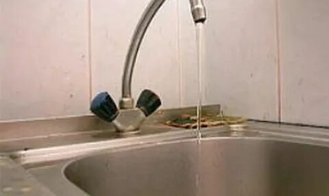 Течет вода из крана что делать